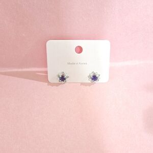 Elegant Purple Flower Stud Earrings